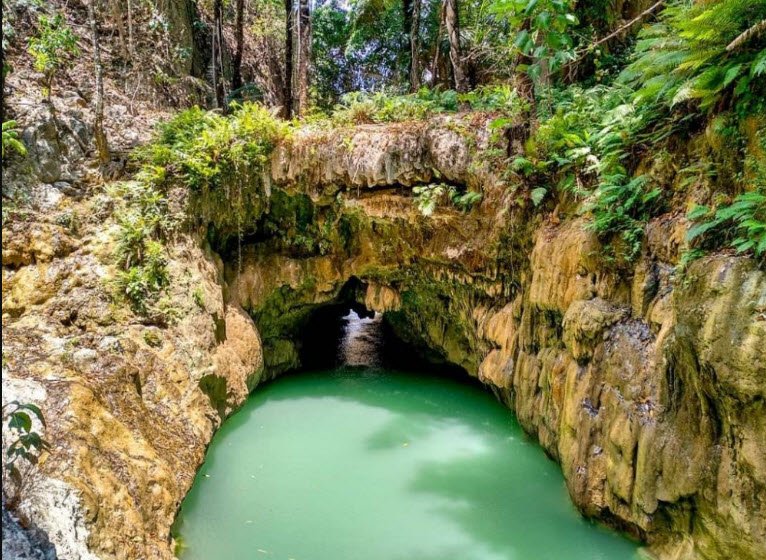 Venilale Caves &amp; Hot Springs, Venilale, Baucau Municipality, Timor-Leste